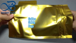 Золотая сумка на молнии с защитой от детей